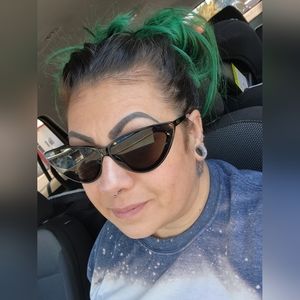 Meet your Posher, Frances